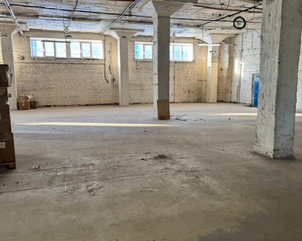 Склад 1003 м2, цена 902 700 рублей в месяц