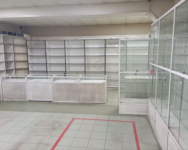 Торговое помещение 25  м2, цена 67 500 рублей в месяц